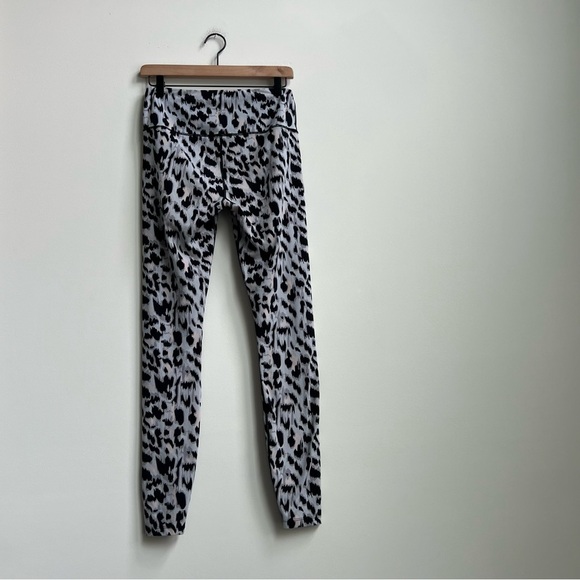 Varley Duncan High Rise Full Length Leggings Buckthorn Silver Cheetah Medium - Picture 9 of 11